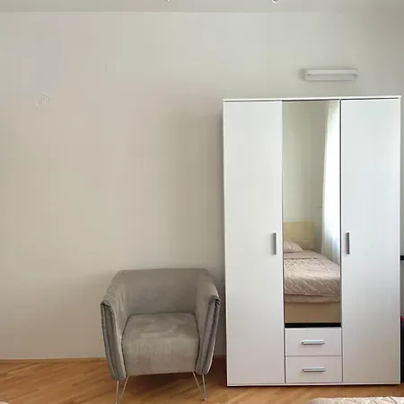 Debar Maalo 2Bdrm Apt, 2 Min Walk To City Park Skopje Exteriör bild