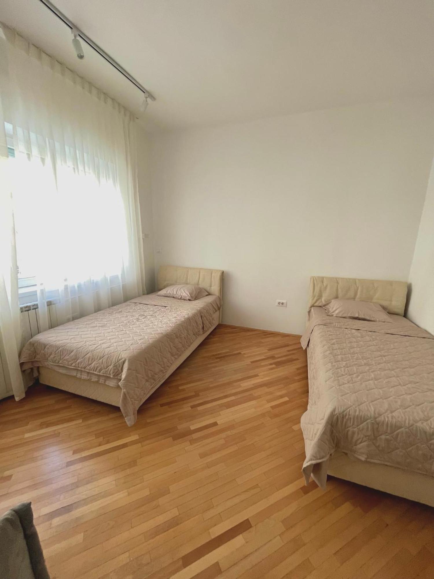 Debar Maalo 2bdrm Apt, 2 Min Walk To Park Lägenhet Skopje