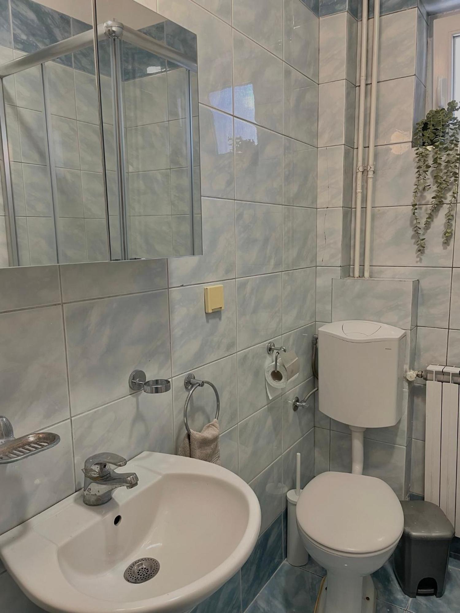 Debar Maalo 2bdrm Apt, 2 Min Walk To Park Skopje