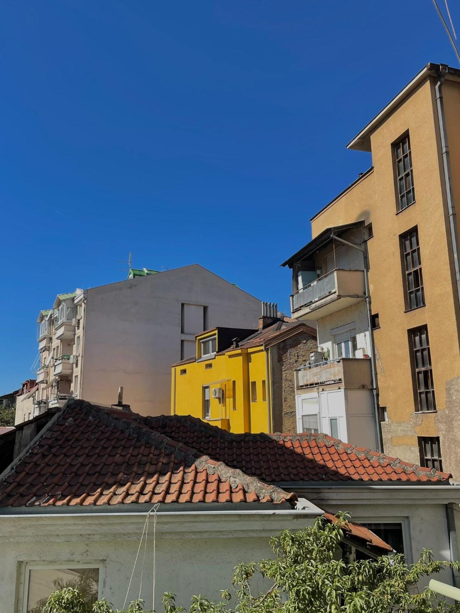 Lägenhet Debar Maalo 2bdrm Apt, 2 Min Walk To Park