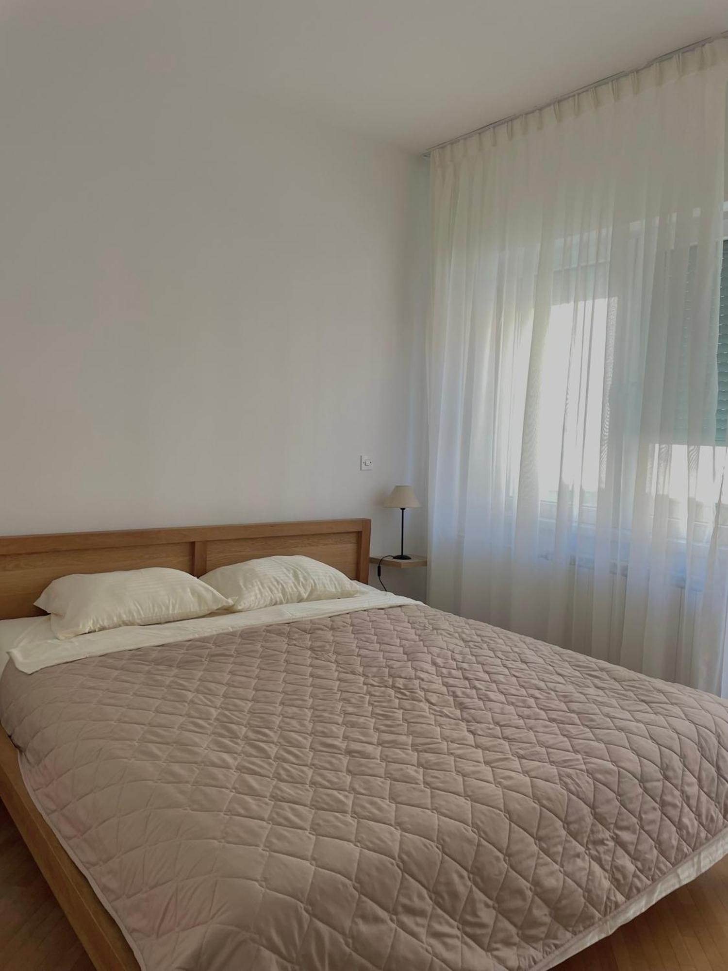 Debar Maalo 2bdrm Apt, 2 Min Walk To Park Lägenhet Skopje